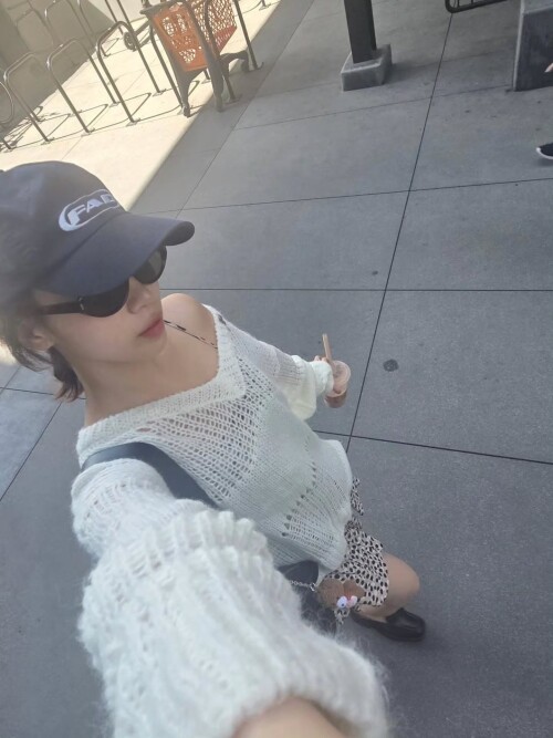 250923 CHAEWON Instagram Update documents 4cc02c4aa6a7e89d1