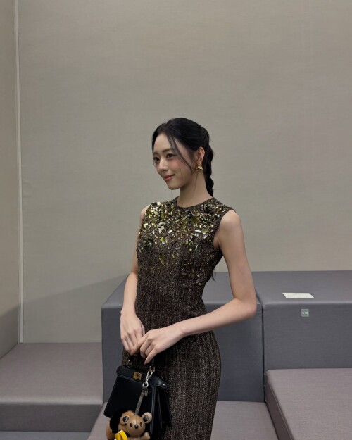 250925 YUNA Instagram Update documents 6b247dab32dc4366d