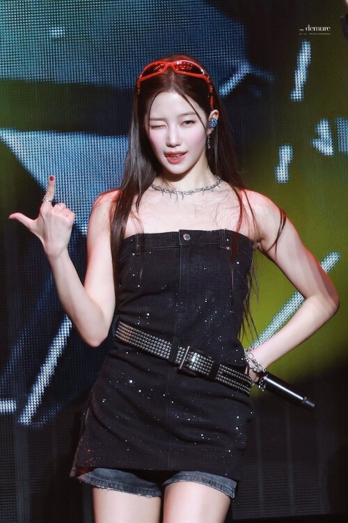 251013 Kazuha at ZOZOFES documents 13bc9a63bd1392660