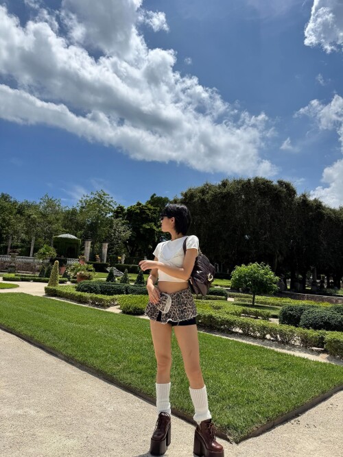 251013 SOYEON Instagram Update documents 5edbadd8c6f395ca1