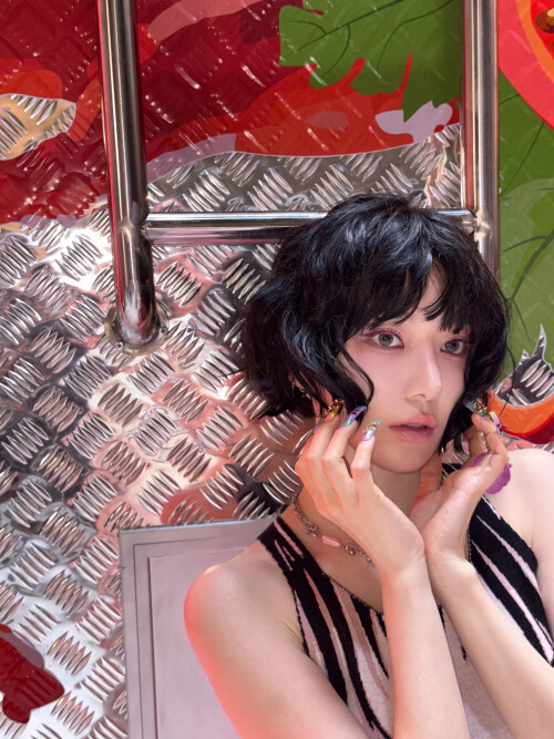 251016 SAKURA Instagram Update documents 31ab8d57063911acb