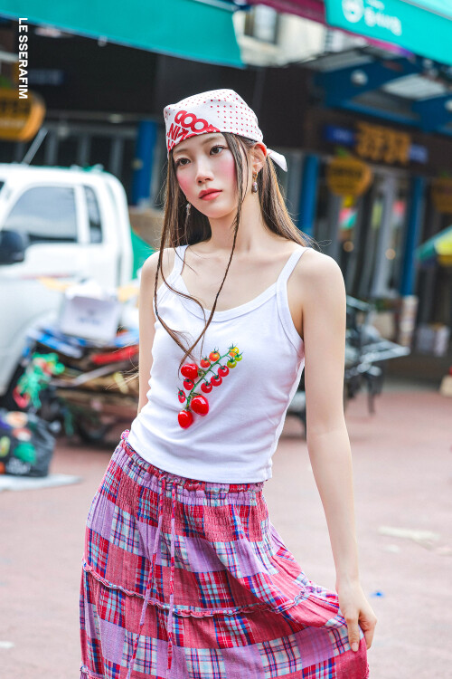 251017 Kazuha LE SSERAFIM SPAGHETTI Jacket Photo Sketch documents 31134957ada0a59df