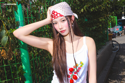 251017 Kazuha LE SSERAFIM SPAGHETTI Jacket Photo Sketch documents 42602e4637e768169