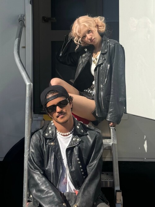 251018 ROSE Instagram Update documents 47ec49a3639f145eb