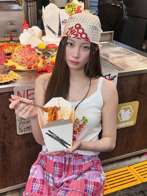 251019 KAZUHA Instagram Update documents 18edb5c4a772202b6