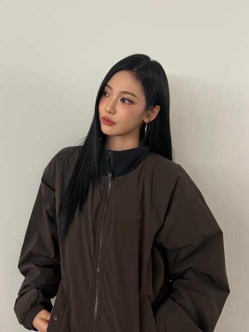 251019 NINGNING Instagram Update documents 4c869f27520e3bed7