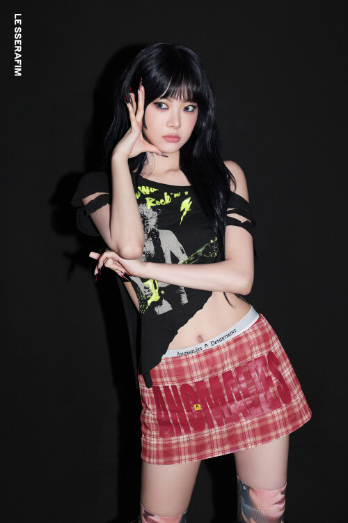 251025 Hong Eunchae LE SSERAFIM SPAGHETTI MV Photo Sketch documents 151be1e293bc1d646