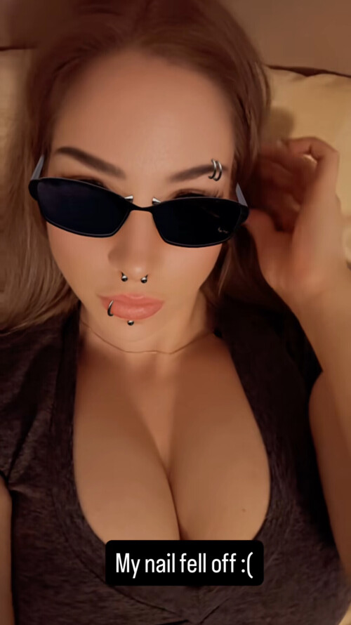 25295E3B 64C0 4DD4 8156 72CBCC2D915F6ef6f840fe883eb7