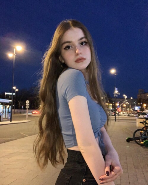 2560258000056084768 2560257996616842495dcb6a138f77bf486