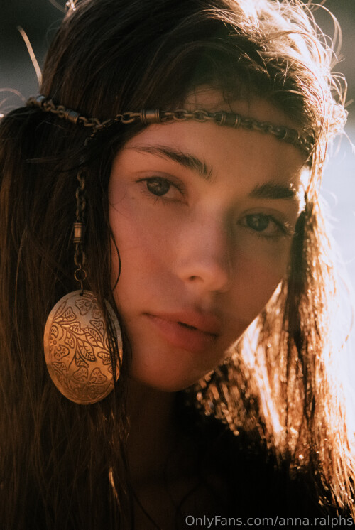 2562x3820 b60b916a13060b6e128294b257d3dd1eea13d3171a0973c9