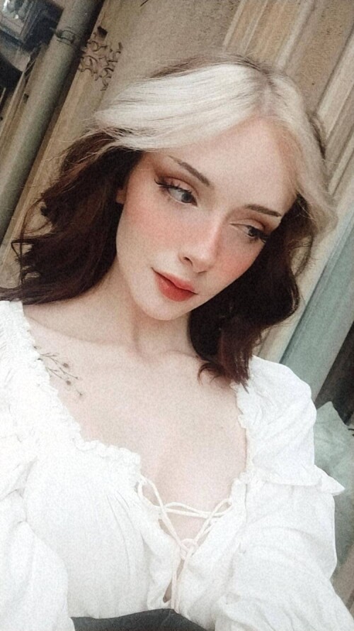 25699523884805004931256521684fcf2b295bacd8501