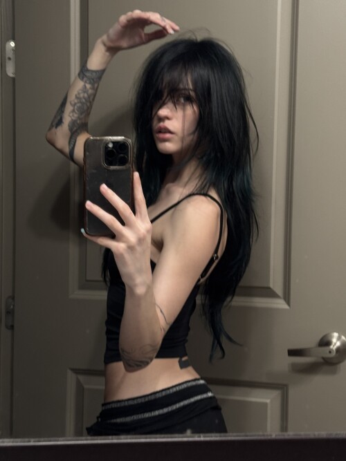 257489748b324d82d06c9