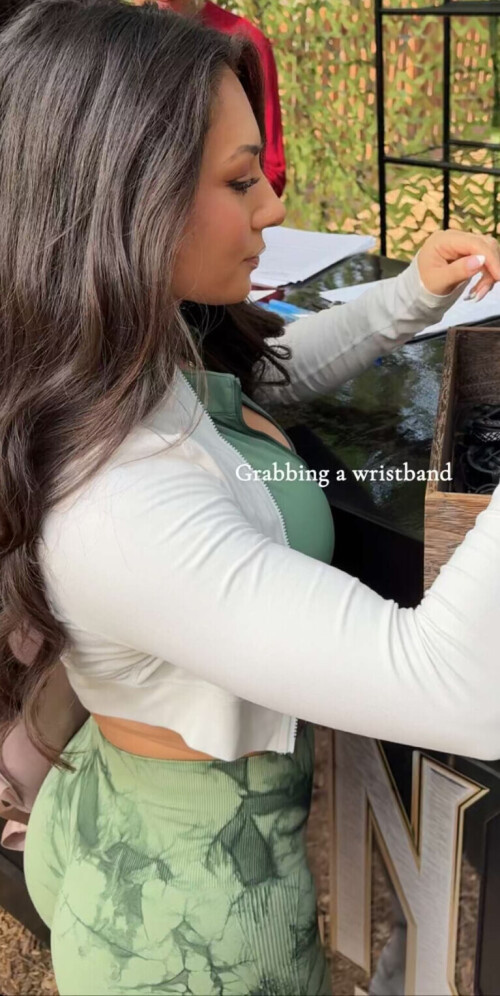 259AF773 2169 494A 92F3 5DE68DBB7FF990198d3dff3dd6b7