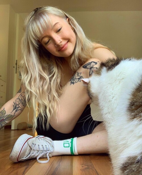 2624864035198398555 2624864030710374851