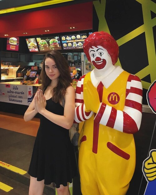 26b3679af8dac697efdf0d188a64b32217cb724ccd18a919