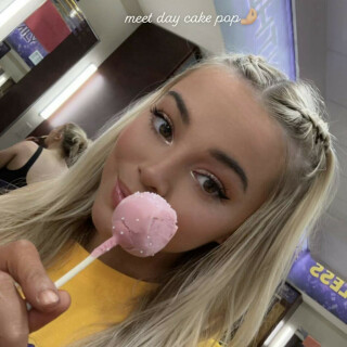 27243247-F2A1-4FDE-9F74-AC43ED7F8D9D