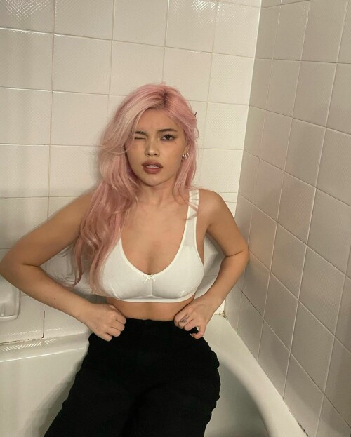 272640040 269757018600636 227970972975770377 n