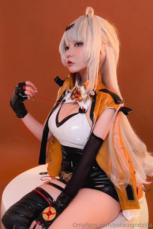 2728x4096_a02ff80a781c662d0a10684c953f0282d6cca0c256b4bc9d.jpeg