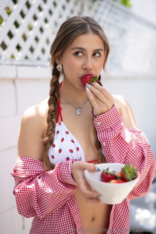 2752x4128 c2999dbf05f77e7d487e4087285d4872998fb2b8d6a13f86