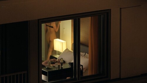 279285924 the flight attendant 1 1 11