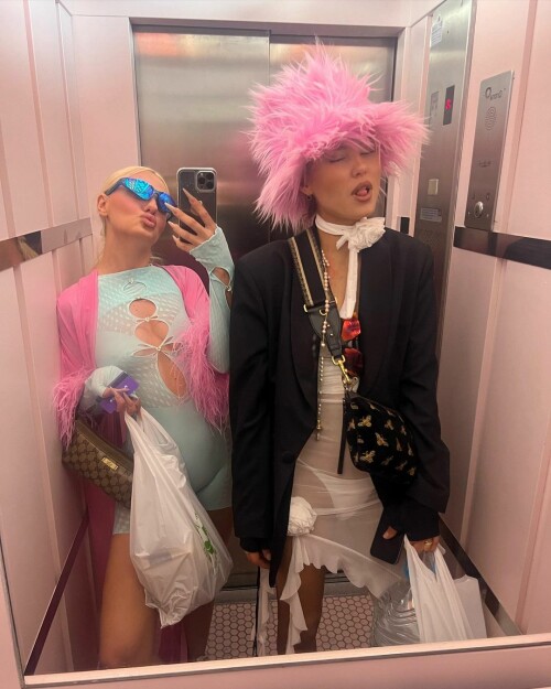 27F2D90D 22C7 4A39 AA7F 51B419AAA132