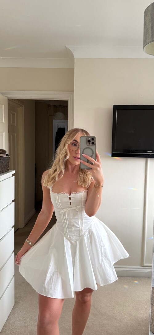 2832c9ea d0f8 4feb a706 741be74abc2005a8b3a058754f07