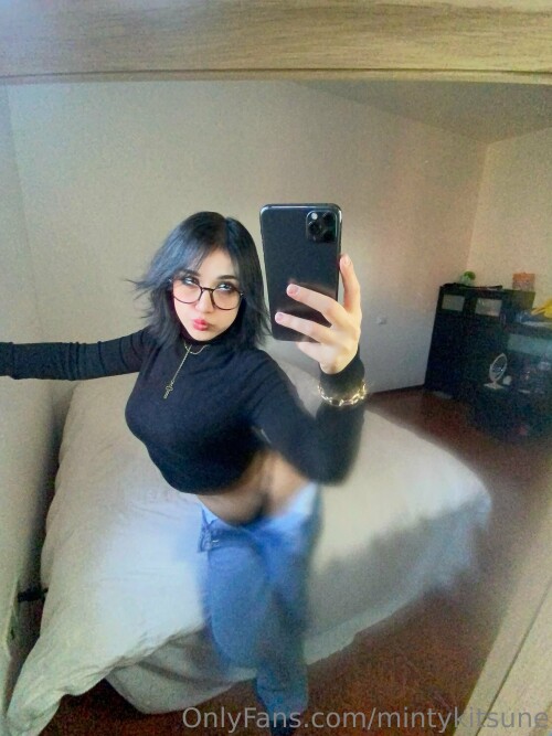 2880x3840 666e2ebe75e4542bcb823b5cd131b4c1