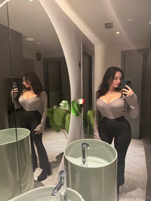 2880x3841 a0418e7085c9516498c9e88402a1a91222d732ffef607624