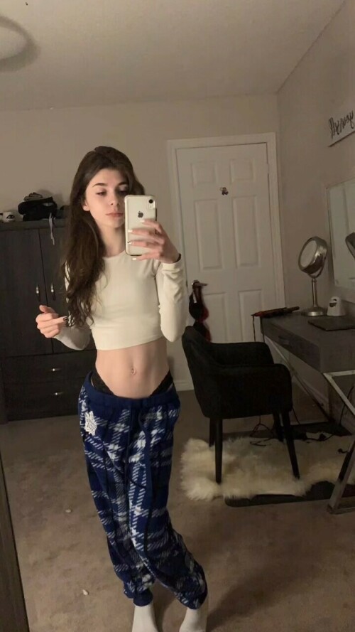 28AEB5CE 2D69 46BA B84F 372118A08C2D