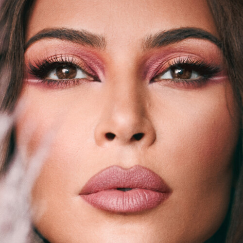 290894410 kim kardashian greg swales p 0009