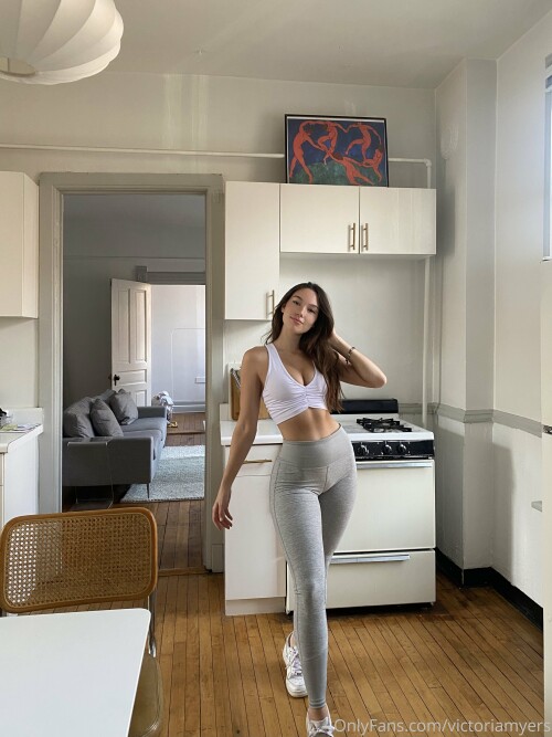 2930x3907 9bf2980fbdd4eb053bec226489d1db60