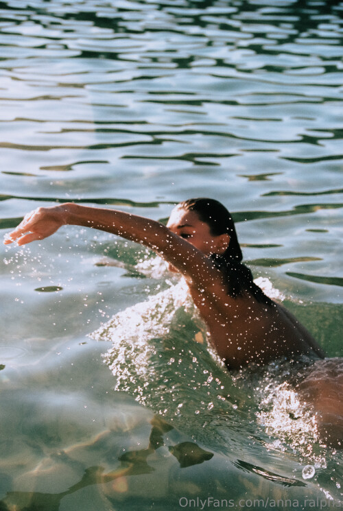 2999x4471 b53e395e7ee1bd7b8bdc685b3c5b91bf925e268b993f9f48