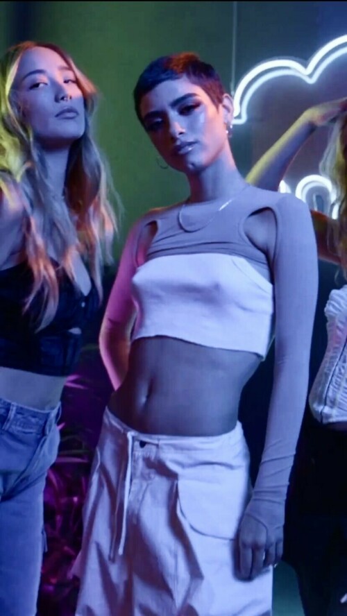 2EAEE56E CB06 4346 8999 58B1315A9FD9