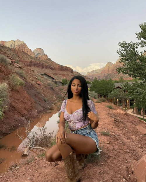 2EF5AEC3 9BDD 4080 8753 D30E94EA29E4