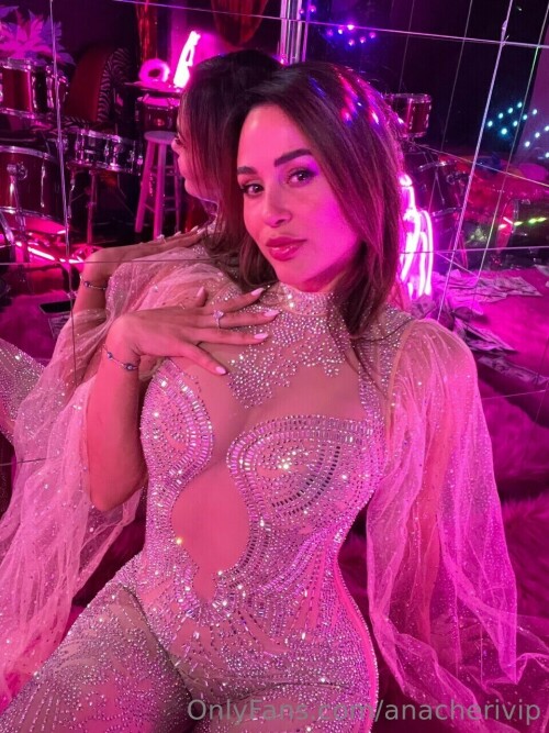 2F4B21E5 292A 4524 BA89 5757C83EEEBD