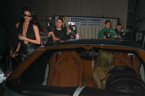 2KylieJenner_23_10_24c53c9148d6ff1a61