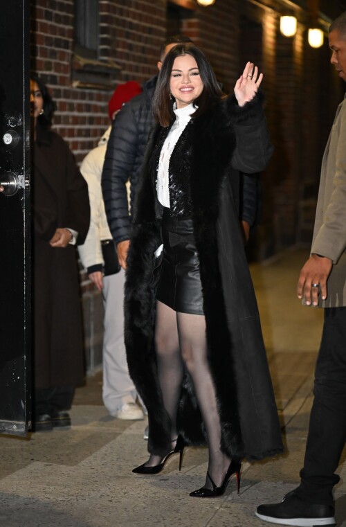 2 15 d4f87616e5f131ad