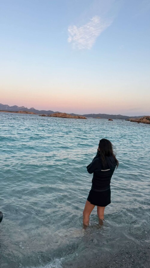 2vk2qq45uy6cqggry3td1 10239265a55a6bc18d24