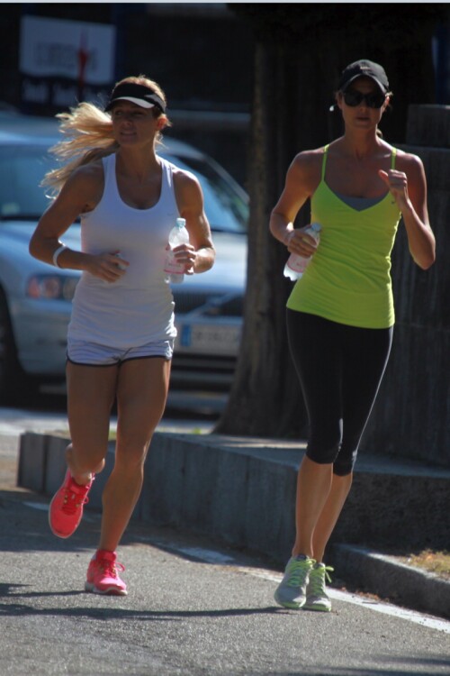 3 6EAKA8e2e56172db74847