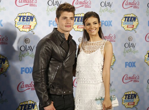 3 aBsxEKM01c0ca6e4d3ae063