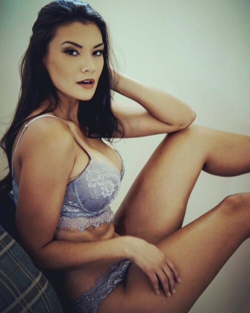 3 averey9c8611974ab7a19b