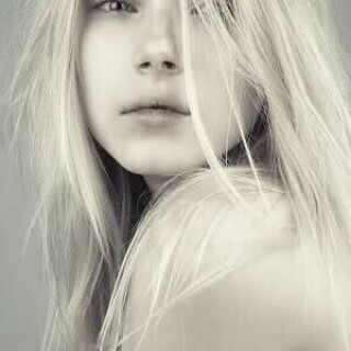 300full-allegra-carpenter_20b8d200d7ae8468b