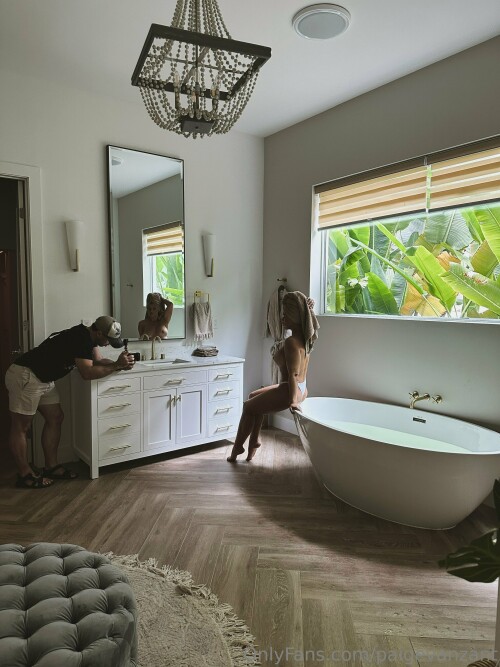 3024x4032 06b85fc956924f40e784955e5c06b2e3fc8fdb3d797785d7