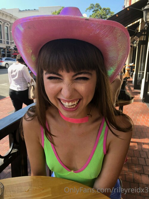 3024x4032 0a89bce5c7060cebe5094d75883e0a0e