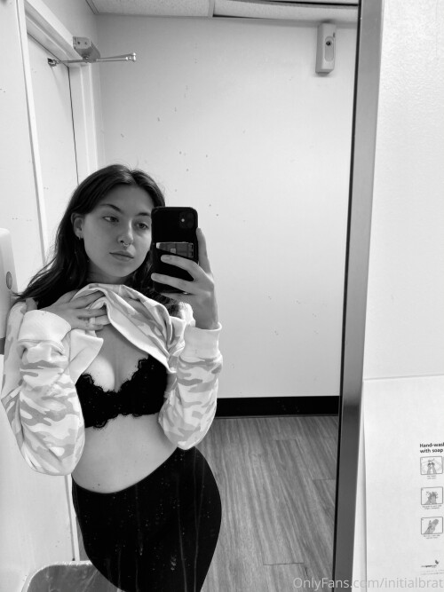 3024x4032 0fe3d1f965b8eefc42275330849737ab MpjVUYcD