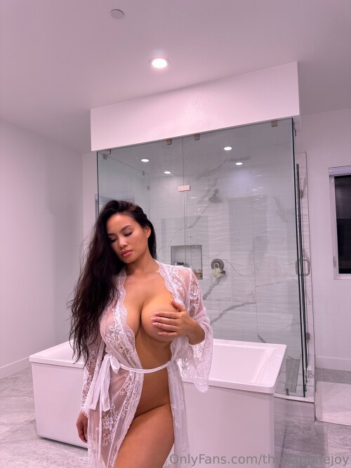 3024x4032 2098c2fd6aa91145a7144a25f585e708266e2cd95100f4bb