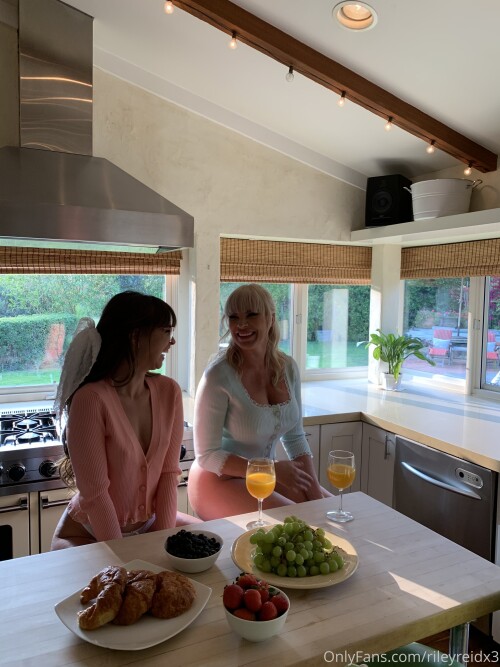 3024x4032 2b9a266a4a97ec1940dd8d3b03a3b04a