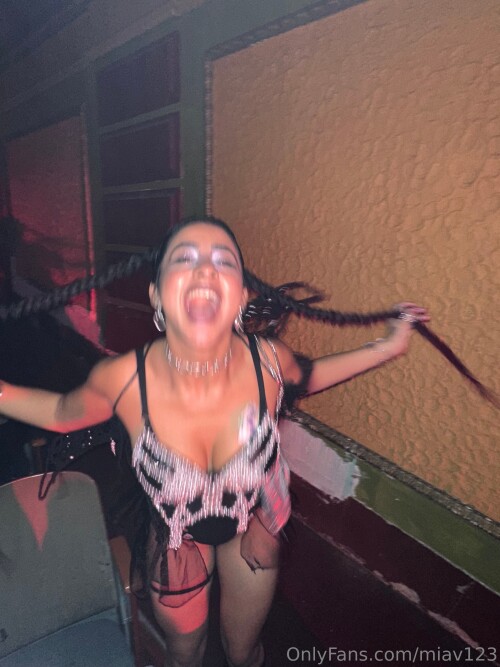 3024x4032 493d478780b0d31f2face662d6c44bf621a4550ef91247bc