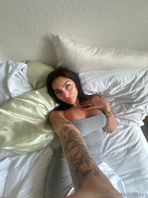 3024x4032 bc4f9dd6cda53a9fd4ecdeee7eee13656b4701fa8c7dcf60