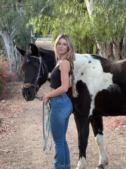 3024x4032 d719af6e6c4f620bd0304f6acecf2986db68efee84386b6e